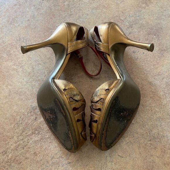 Ferragamo Gold Heels Size 9 1/2 B Leaf design Leather - Picture 16 of 16